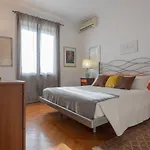 Casa Torricelli In Zona Crocetta By Wonderful Italy *