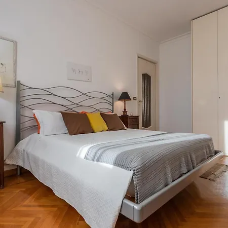Casa Torricelli In Zona Crocetta By Wonderful Italy *