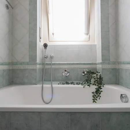 Lägenhet Casa Torricelli In Zona Crocetta By Wonderful Italy